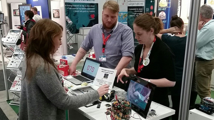 Kitronik & Hands-On Science At The SETT Show