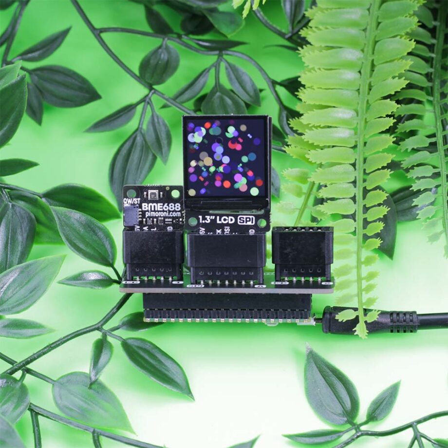 Pimoroni - 1.3" SPI Colour Square LCD (240x240) Breakout - Kitronik