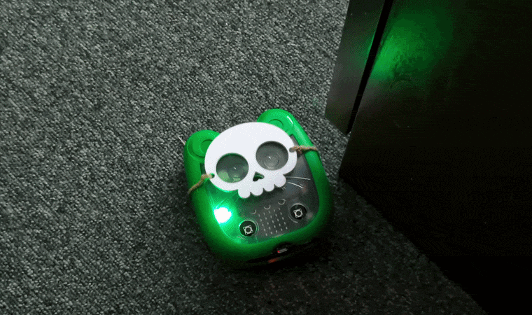 gif A Spooky micro:bit Lesson: Halloween Coding with Mai‑Z the MouseBot